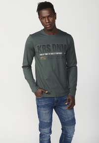 Koroshi Top dugih rukava - verde oscuro   dark green