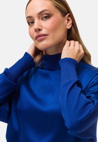 zero GLÄNZENDE VORDERSEITE - Maglione - sodalite blue