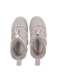 Stivaletti alla caviglia in suede grigio chiaro con interno morbido, lacci spessi, suola in gomma e linguette a gancio sul tallone per una facile calzata.