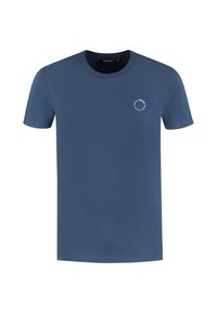 Marineblauw katoenen T-shirt met korte mouwen, ronde hals en een klein rond logo op de linkerkant van de borst. Gladde textuur, klassieke pasvorm.