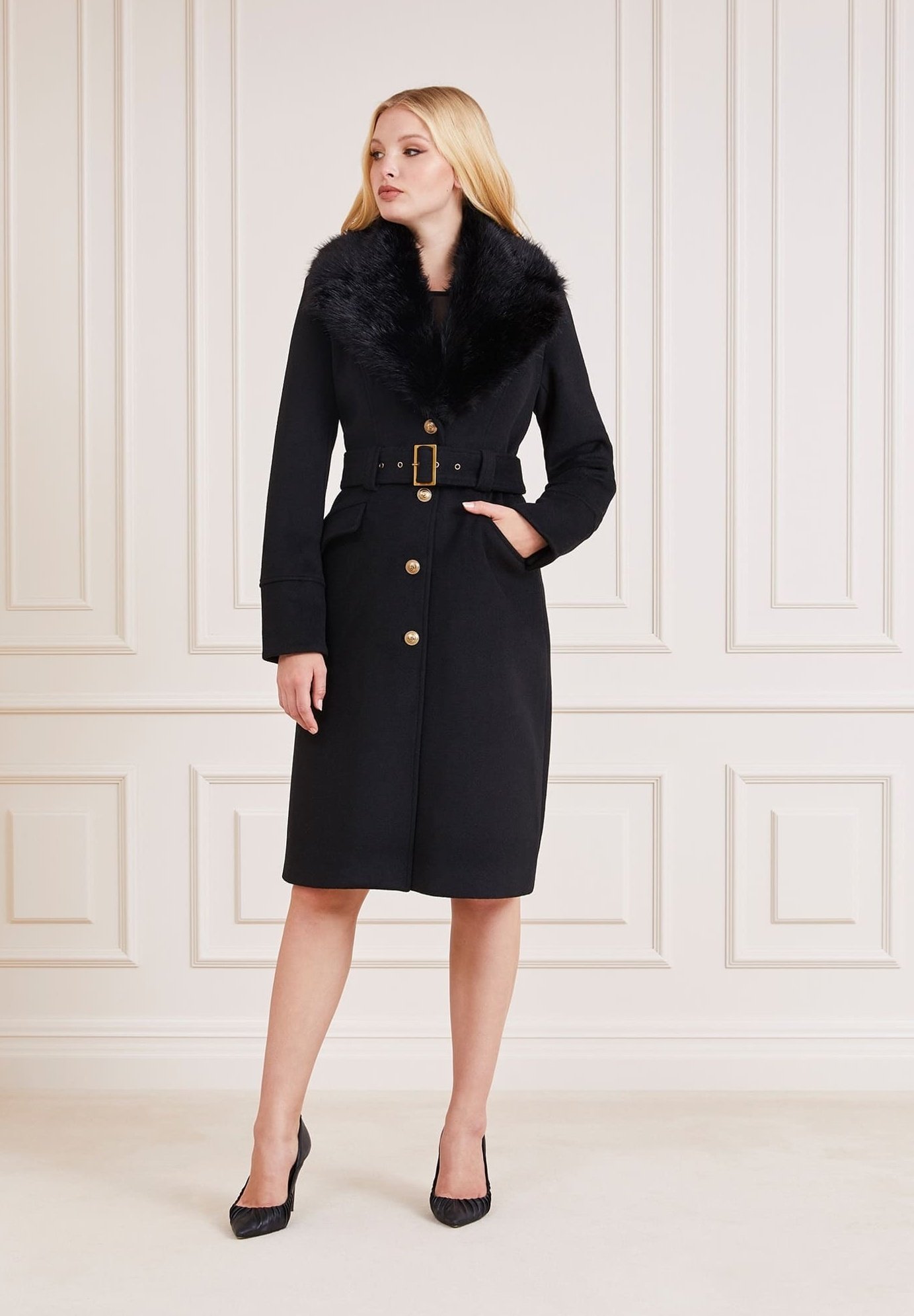 guess by marciano mantel