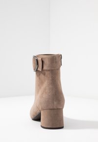 Unisa Stivaletti - taupe