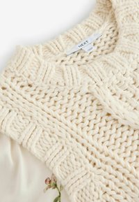 Next Neule - white ecru