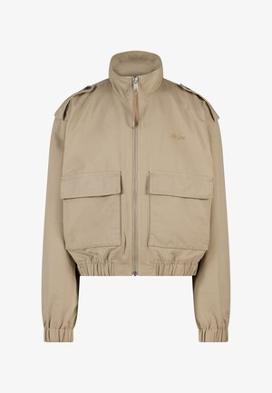 Beige kurze Jacke mit Reißverschluss vorne, zwei großen Klappentaschen, elastischen Bündchen und Saum sowie mit Knöpfen versehene Schulterklappen.