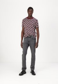 Tommy Hilfiger REGULAR  - Sirgete säärtega teksad - leon grey