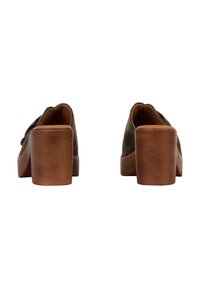Divine Factory Sandalias planas - mules