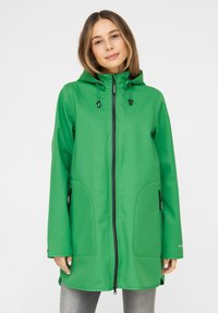 Chaqueta verde, larga, con capucha, hecha de tela texturizada. Cuenta con un cierre frontal, cordones ajustables y dos bolsillos laterales.