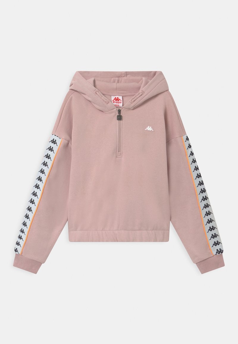 Sweat à capuche rose avec une demi-zipper, doté de manches longues avec une bande blanche affichant un motif de logo et une bande orange.