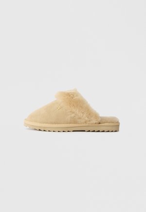 Slippers - horseradish