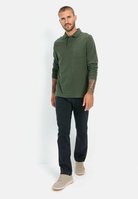 camel active Langærmet T-shirt - leaf green