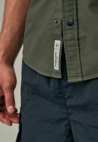 Next WESTERN REGULAR FIT zielony
