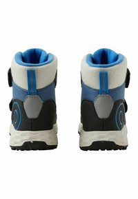 Niebiesko-czarne botki za kostkę z białym kołnierzem z polaru, regulowanymi paskami, fakturowanym materiałem i gumową podeszwą zapewniającą przyczepność.