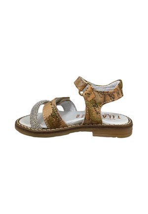 Sandal in marrone e beige con tomaia simile al sughero, decorazioni argentate, cinturino regolabile alla caviglia e soletta bianca su una suola brown con battistrada.