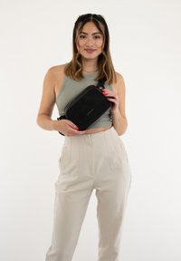 Expatrié - FLEUR - Bum bag - schwarz Thumbnail Image 1