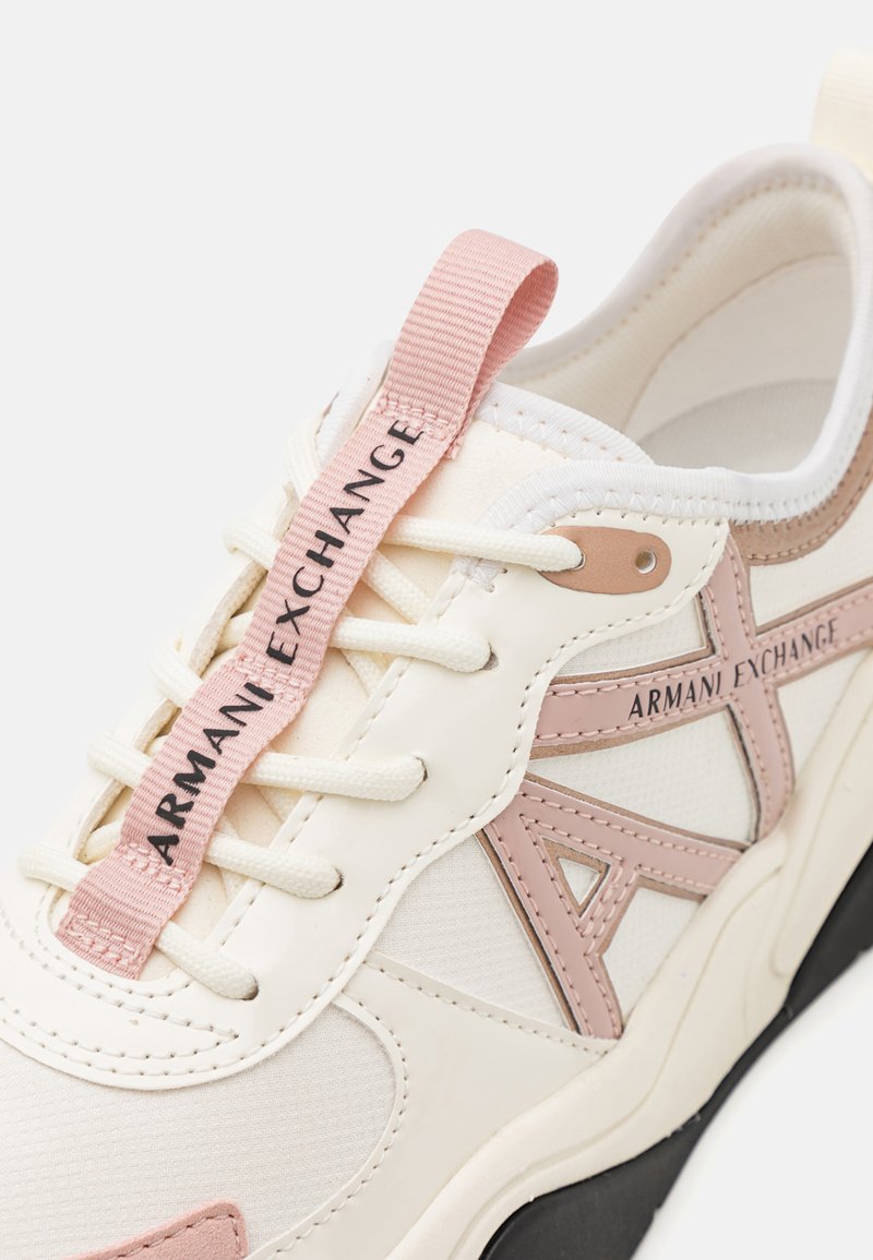 Rosa Zapatos De Mujer Armani EA7 EMPORIO ARMANI Zapatos De Mujer