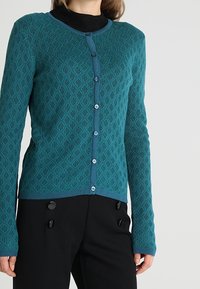 Anna Field Strickjacke - green