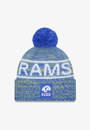 Strickmütze in Blau, Grün und Weiß. Hat einen blauen Pompon oben, ein weißes "RAMS"-Bündchen und ein Logo-Patch mit blauem Hintergrund.