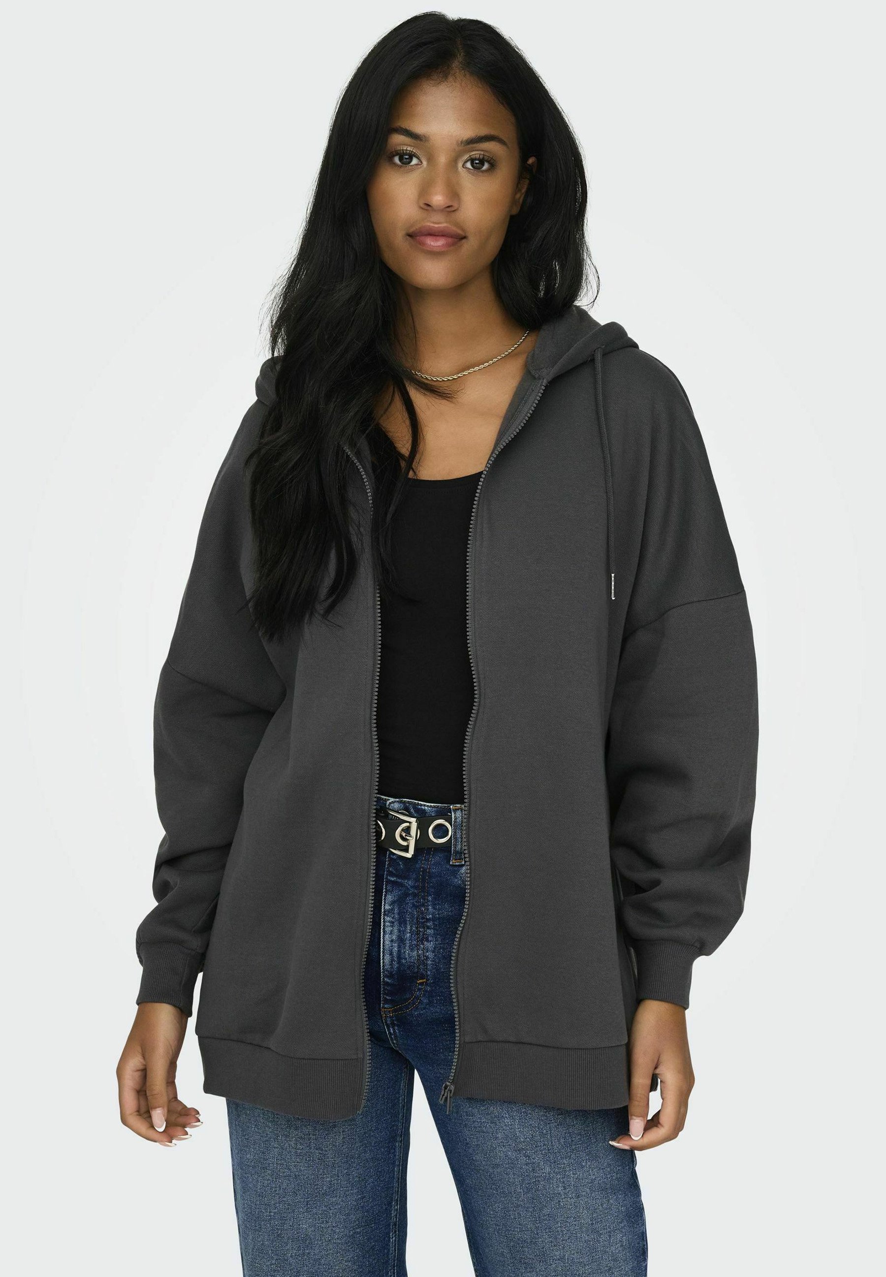 ONLY LOCKER GESCHNITTEN TIEF ANGESETZTE SCHULTER - Sweatjacke 