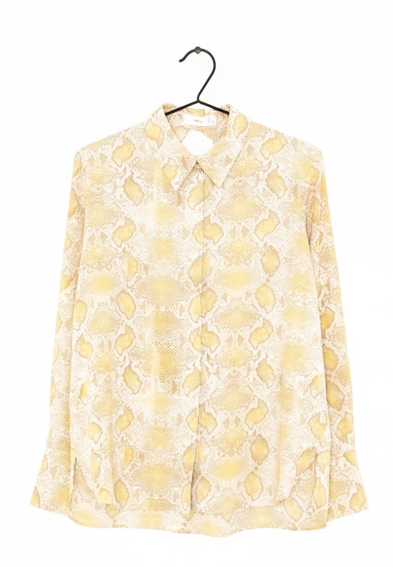 Chemisier à manches longues avec un motif de peau de serpent jaune et beige, col et fermeture à boutons. Fabriqué en tissu léger avec une texture douce.