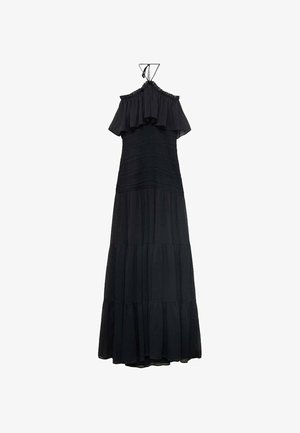 Abito maxi nero con volant off-shoulder, busto arricciato e orlo a strati. Realizzato in tessuto leggero con una texture fluida.