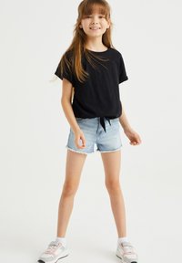 WE Fashion KNOOPDETAIL - Print T-shirt - Apdrukāts T-krekls - black