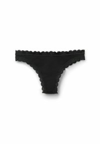 Zwarte thong met een scalloped kanten rand langs de tailleband en de beenopeningen. Zachte stof met een gladde textuur, voorzien van een minimalistisch ontwerp.