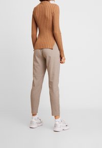 Topshop Maglione - camel
