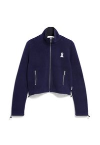 Veste en polaire cropped bleu marine avec un col haut, fermeture à glissière, deux poches avant zippées et un logo brodé blanc sur la poitrine.