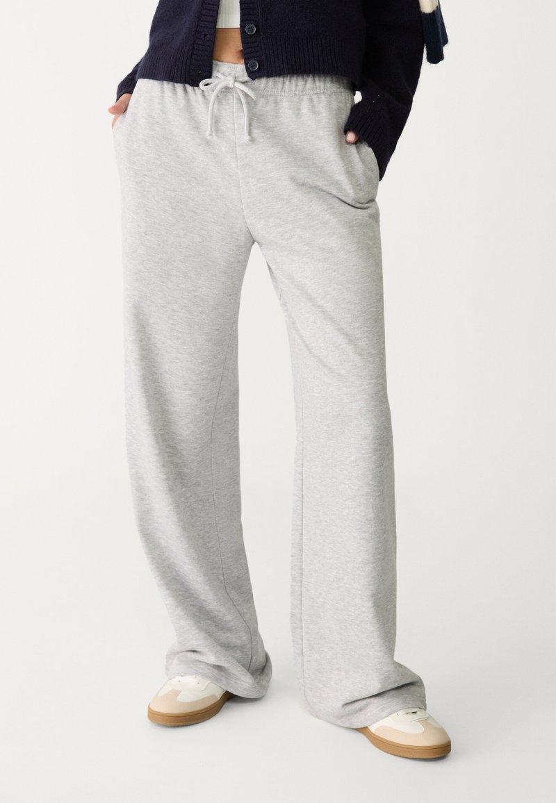 Stradivarius - WIDE JOGGER - Pantalon de survêtement - light grey, Agrandir