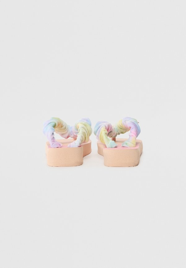 FLUFFY – Badesandale – ballet rose