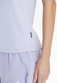 ELITE LAB ELITE - T-shirt - bas - sweet lavender