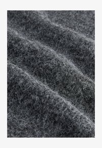 Ausgewählt, charcoal grey