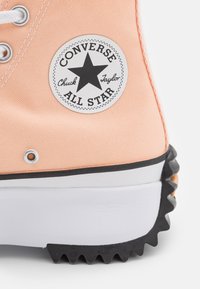 Converse Sneakers alte - apricot