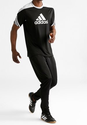 adidas Performance, Koszulki piłkarskie