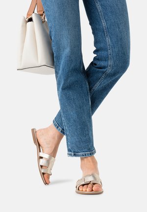 Mexx JACEY - Šľapky - gold