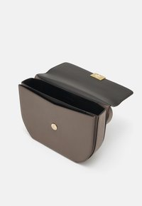 KARL LAGERFELD FOREVER CROSSBODY - Rankinė per petį - ash grey