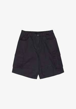 Schwarze Cargo-Shorts mit elastischem Bund, zwei Seitentaschen und zwei großen Seitentaschen. Das Material wirkt leicht und strapazierfähig.