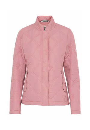 Veste matelassée rose clair avec un col montant, deux poches latérales et des motifs de couture en diagonale. Fabriquée en tissu doux et texturé.