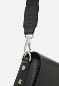 Still Nordic STILLAPRIL NOVUS CROSSBODY - Borsa a tracolla - black