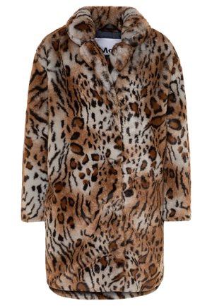 Długi płaszcz ze sztucznego futra z wzorem zwierzęcym w kolorach brązowym, czarnym i białym oraz szerokim kołnierzem, zawieszony na wieszaku na białym tle.