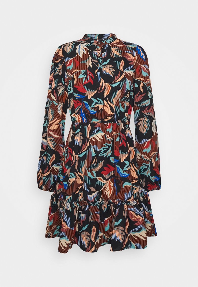 Robe fleurie avec manches longues, encolure boutonnée, ourlet à volants à étages, dans une palette de couleurs noir, rouge, bleu et marron avec des motifs feuillus.