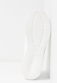 Skechers Wide Fit BOBS SQUAD  - Sportcipő - white