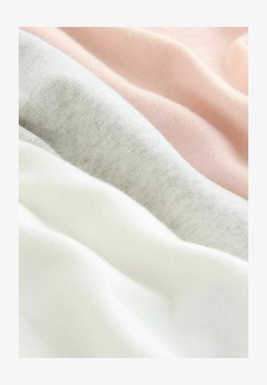 Tri prekrito blago: svetlo roza, svetlo sivo in belo. Mehka tekstura, gladka površina, lahkotno in rahlo mešano sivo.