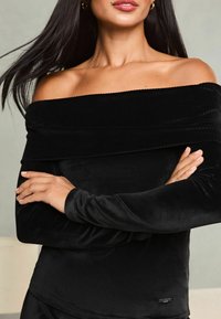 Lipsy BARDOT - Pyžamový vrchný diel - black
