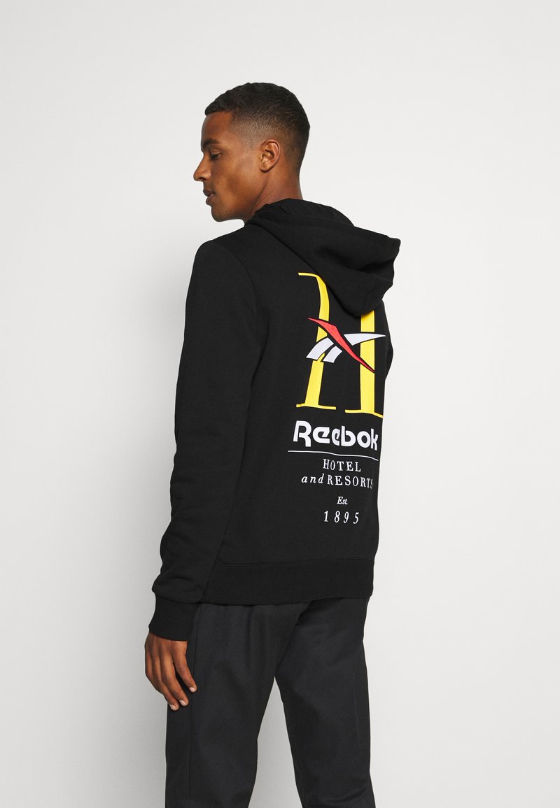 Reebok hotel Outlet