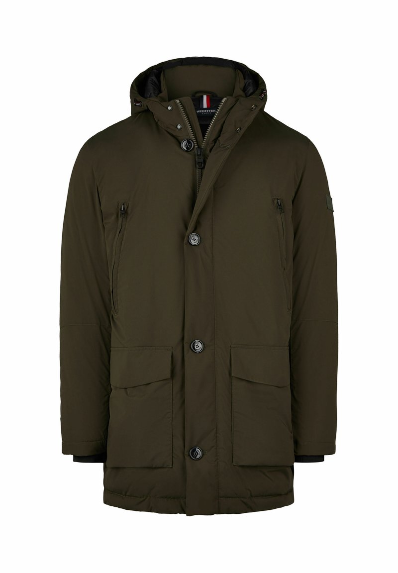 Veste rembourrée vert olive avec une capuche, dotée d'une fermeture éclair à l'avant et de boutons-pression, de deux poches plaquées à l'avant et d'une poche poitrine zippée.