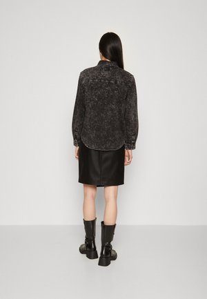 Chaqueta vaquera - black