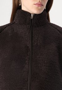 Samsøe Samsøe TARA JACKET - Fleecejas - chocolate torte