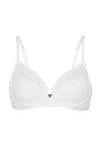 Reggiseno bianco in pizzo con coppe triangolari, spalline regolabili e bordi ondulati. Presenta un piccolo accessorio metallico a forma di cuore al centro.