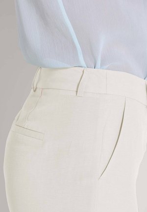 MADELEINE, PETITE - Chinos - off-white